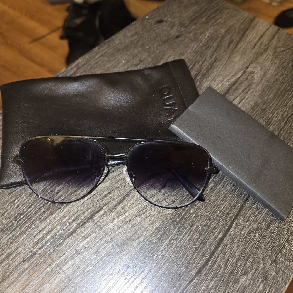 Quay High Key Cat 3 Lense Sun Glasses